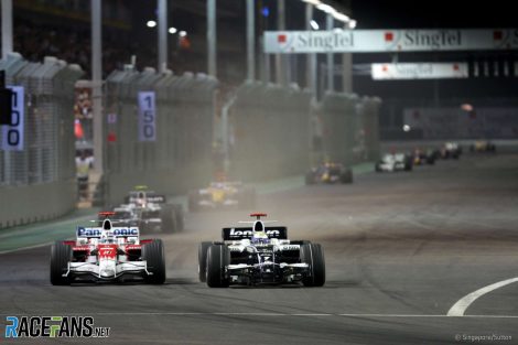 Nico Rosberg, Jarno Trulli, Singapore, 2008