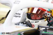 Kevin Magnussen, Haas, Bahrain International Circuit, 2024 pre-season test
